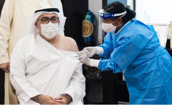 Coronavirus: UAE Minister of Health Vaccinates China-Developed New Coronavirus Vaccine